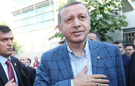 Başbakan Erdoğan'dan Arınç'a ziyaret