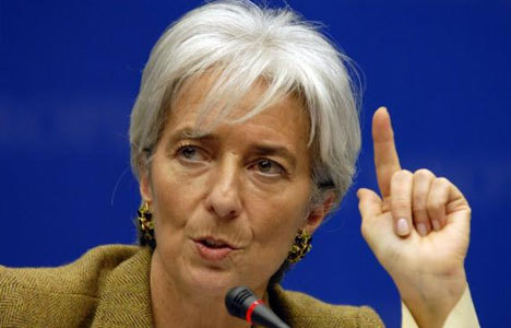 Lagarde'dan ECB kararına destek