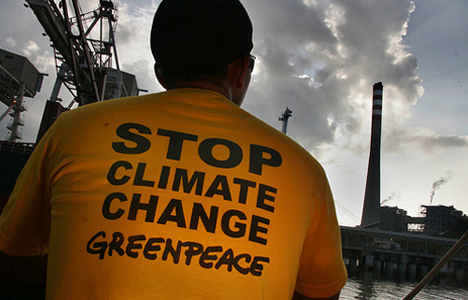 Greenpeace de artık dövizzede!