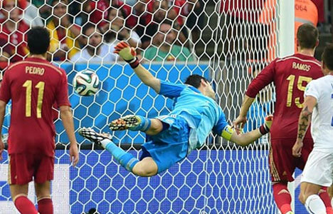 İspanyollar Dünya Kupası'na veda etti