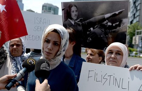 Erdoğan'ın kızı da protestoya katıldı