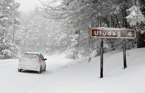 Uludağ'a ilk kar yağdı