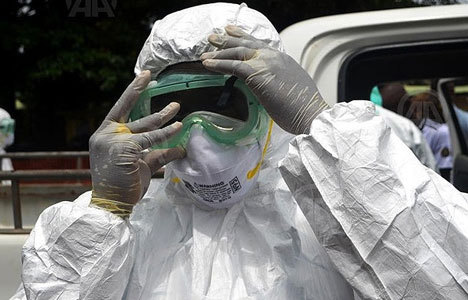 Fransa'da Ebola alarmı