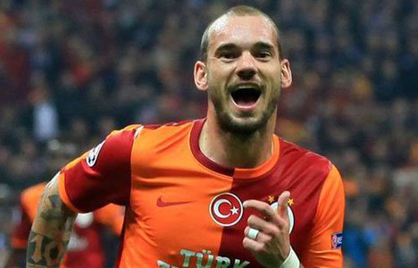 Sneijder'ın takımı 4 gol yedi