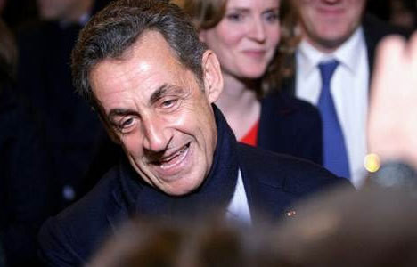 Sarkozy yeniden siyaset arenasında