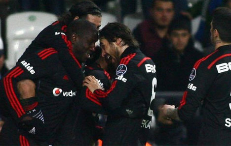 Beşiktaş liderliği bırakmadı