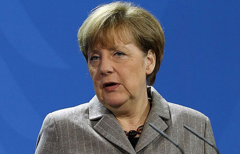 Merkel'den Davutoğlu'na 'barış süreci' çağrısı