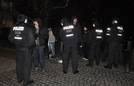 Almanya'da bir Türk'e terör gözaltısı