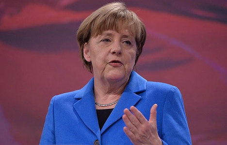 Merkel Facebook'u neye benzetti?