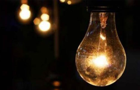 İzmir’e elektrik verilmeye başlandı