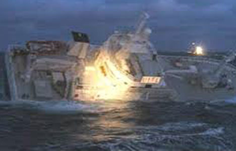 Rus balıkçı gemisi battı: 43 ölü