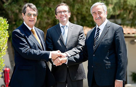 Kıbrıs'ta müzakere süreci yeniden başladı