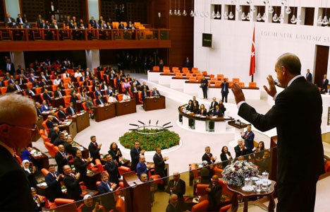 Davutoğlu'ndan Meclis'e Erdoğan tepkisi!