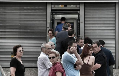 Yunan bankalarında nakitin sonuna gelindi!
