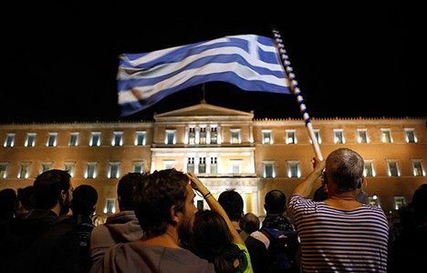Yunanistan kurtarma paketi için anlaştı