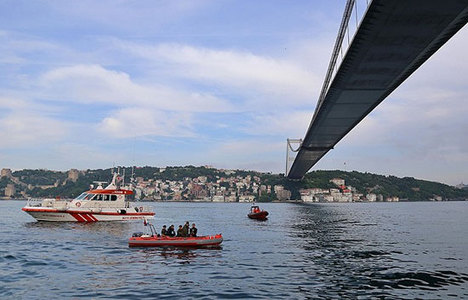 İstanbul Boğaz'ında sürat teknesi battı