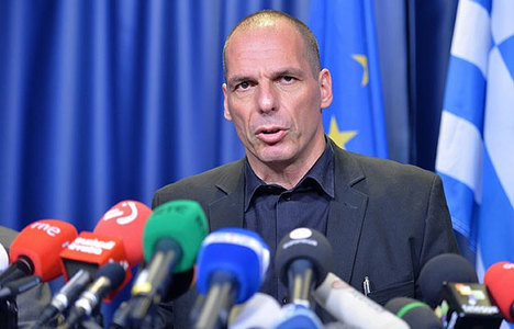 Varoufakis istifa edecek!
