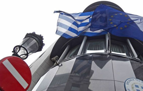 Avrupa Yunanistan krizinin üstesinden gelir