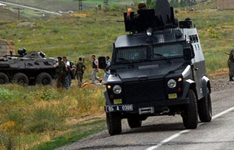 Van'da askeri araca saldırı: 1 asker yaralı
