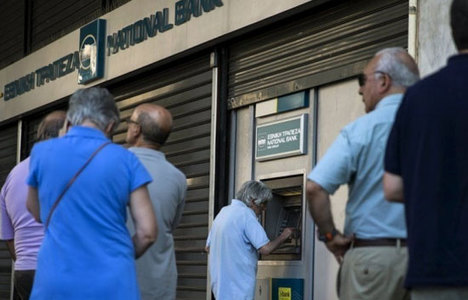 Yunan bankaları için flaş karar