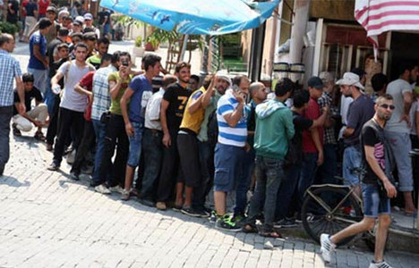 Kaçma planı yapan Suriyeliler İzmir'e doldu