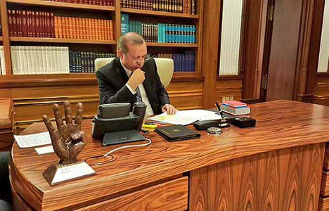 Erdoğan'ın masasında dikkat çeken ayrıntı