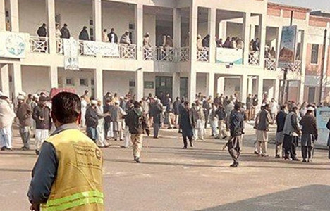 Üniversiteye saldırı: 25 ölü