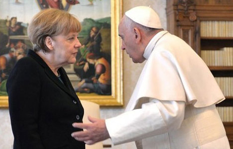 Papa itiraf etti... Merkel niçin öfkelendi